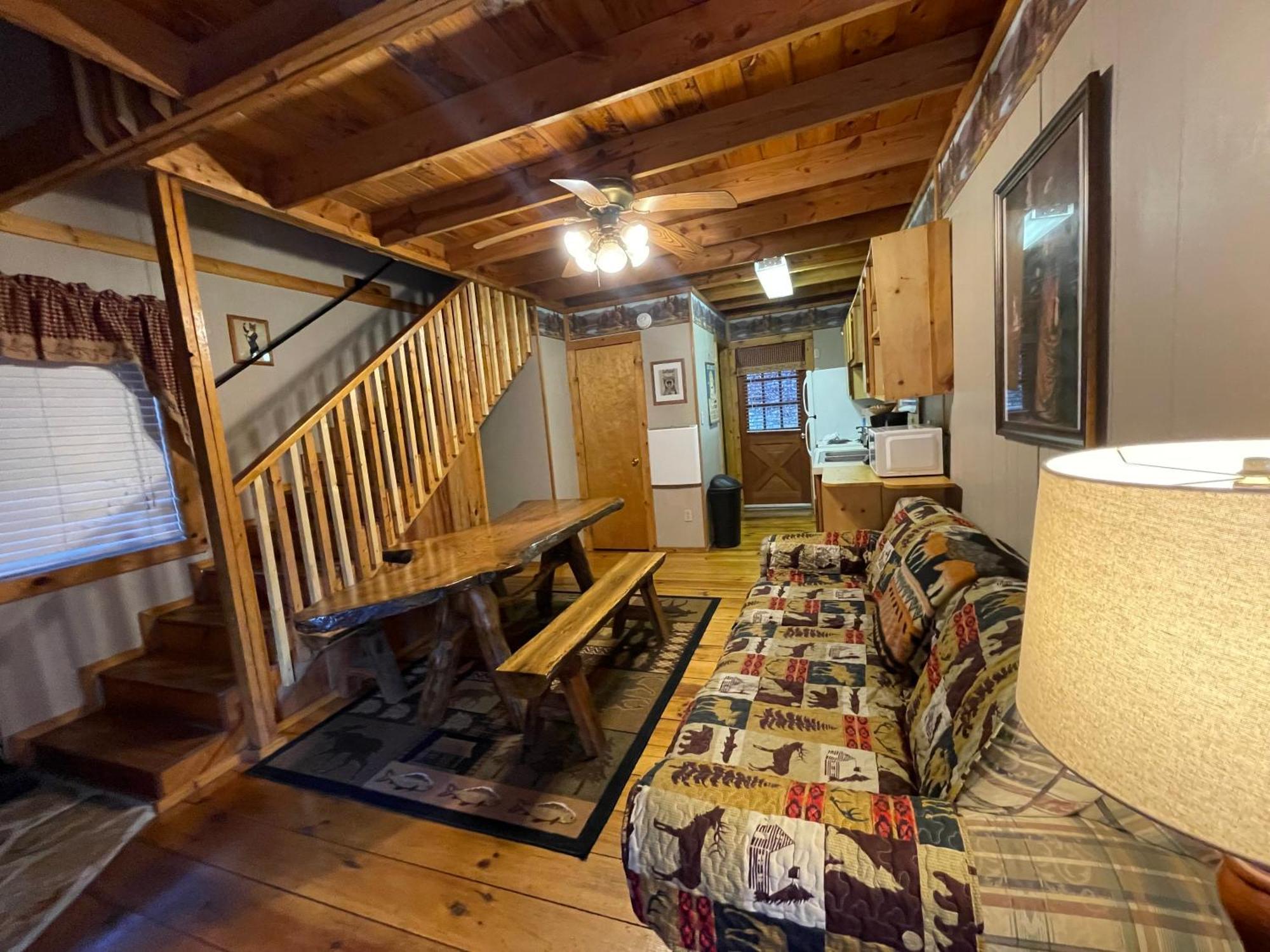 Amazing Cabin Fireplace And Stream #11 Хелън Екстериор снимка
